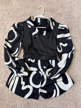 SHEIN Black and White Printed Puff Sleeve Blouse